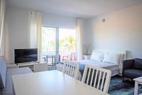 12th & Ocean Suites by LuxUrban
