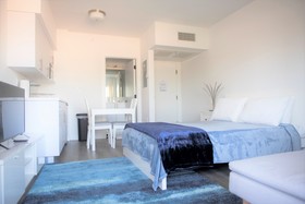 12th & Ocean Suites by LuxUrban
