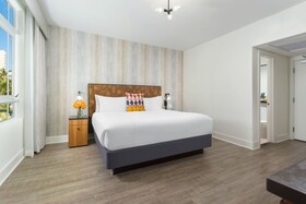 Kenmore Village Hotel
