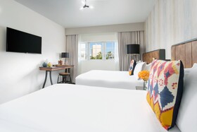 Kenmore Village Hotel