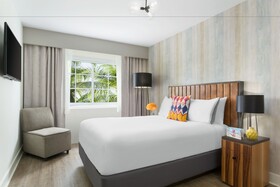 Kenmore Village Hotel
