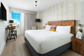 Kenmore Village Hotel