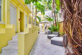 Villa Paradiso Hotel