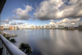 Marina Bay Club