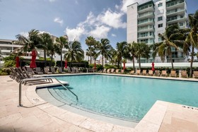 Marina Bay Club