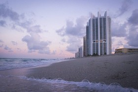 Marina Bay Club
