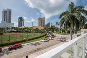 Marina Bay Club