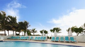 Marenas Resort by Airpads