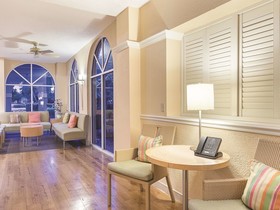 La Quinta Inn & Suites by Wyndham Miami Lakes
