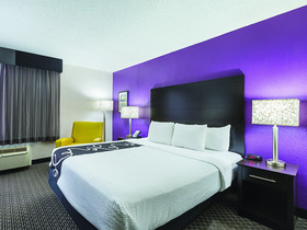 La Quinta Inn & Suites by Wyndham Miami Lakes