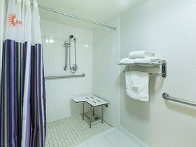 La Quinta Inn & Suites by Wyndham Miami Lakes