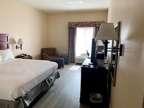 Country Inn & Suites by Radisson, Midway - Tallahassee West