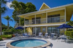 Hilton Vacation Club Charter Club Naples Bay