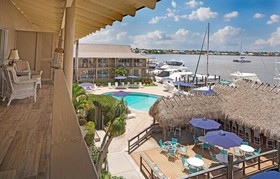 Cove Inn on Naples Bay