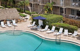 Cove Inn on Naples Bay