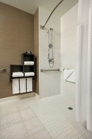 Holiday Inn Express & Suites Naples Downtown - 5th Avenue