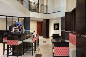 Holiday Inn Express & Suites Naples Downtown - 5th Avenue