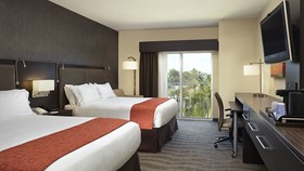 Holiday Inn Express & Suites Naples Downtown - 5th Avenue