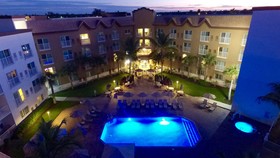 Holiday Inn Express & Suites Naples Downtown - 5th Avenue