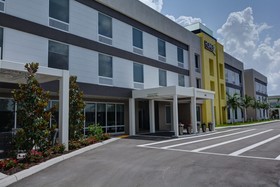 Home2 Suites by Hilton Naples I-75 Pine Ridge Road
