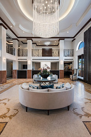 Naples Bay Resort