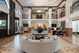 Naples Bay Resort