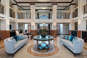 Naples Bay Resort
