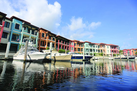 Naples Bay Resort