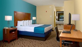 Best Western Navarre Waterfront