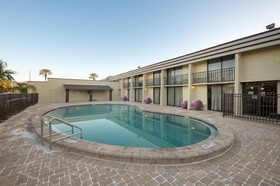 Days Inn by Wyndham Neptune Beach