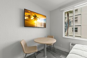 Grand Shores West