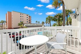 Grand Shores West
