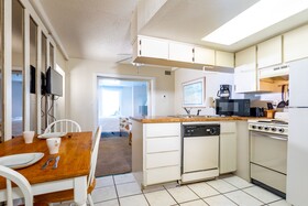Grand Shores West