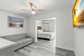 Grand Shores West