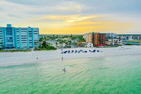 Grand Shores West