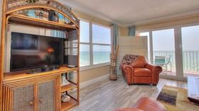 Ram Sea by Teeming Vacation Rentals