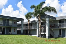 Super 8 by Wyndham Ocala I-75