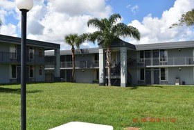 Super 8 by Wyndham Ocala I-75