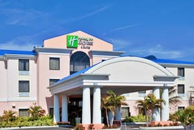 Holiday Inn Express Hotel & Suites Lake Okeechobee