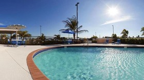 Holiday Inn Express Hotel & Suites Lake Okeechobee