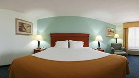 Holiday Inn Express Hotel & Suites Lake Okeechobee