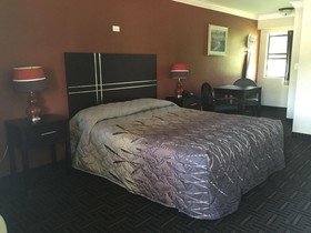 Orange City Motel