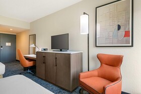 Best Western Plus Universal Inn