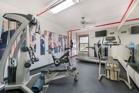 Best Western Plus Universal Inn