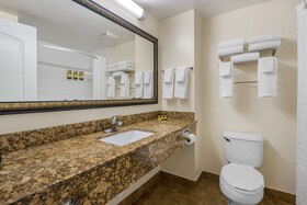 Best Western Plus Universal Inn