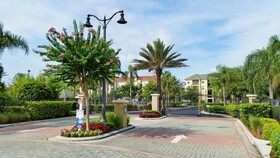Lake Front Oasis