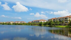 Lake Front Oasis