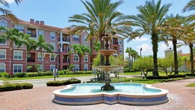Lake Front Oasis