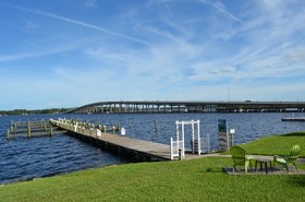 Quality Inn & Suites Riverfront