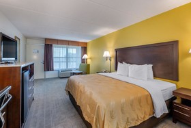 Quality Inn & Suites Riverfront